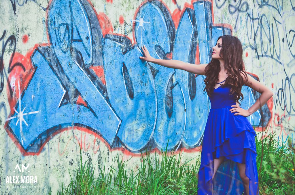Karen sesión fotográfica urban graffiti para promocional de video